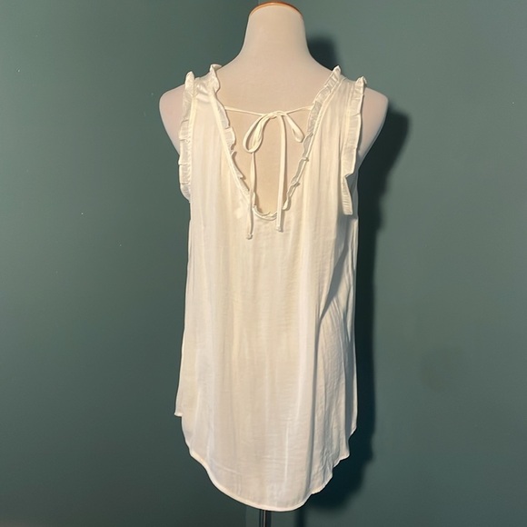 Elegantly silky, camisole - Picture 2 of 8
